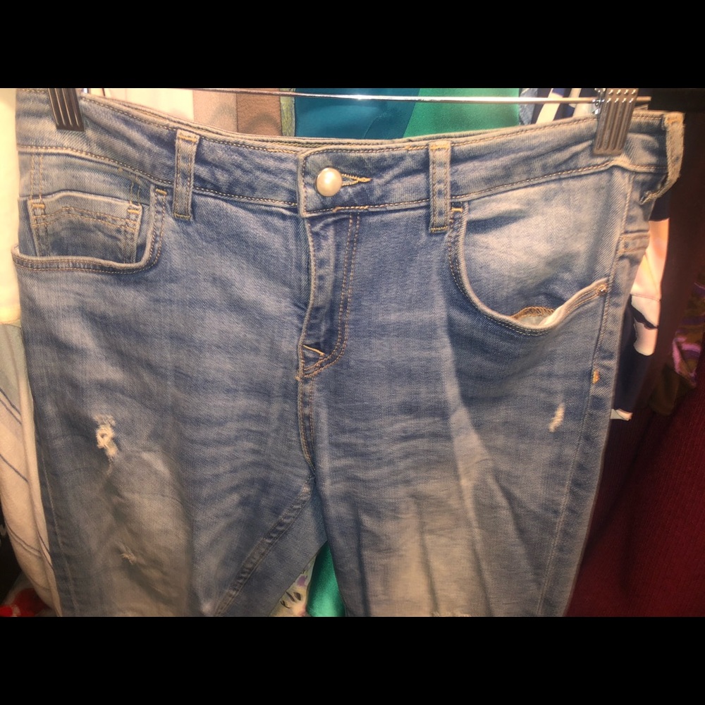 Zara jean capris with pearl detail